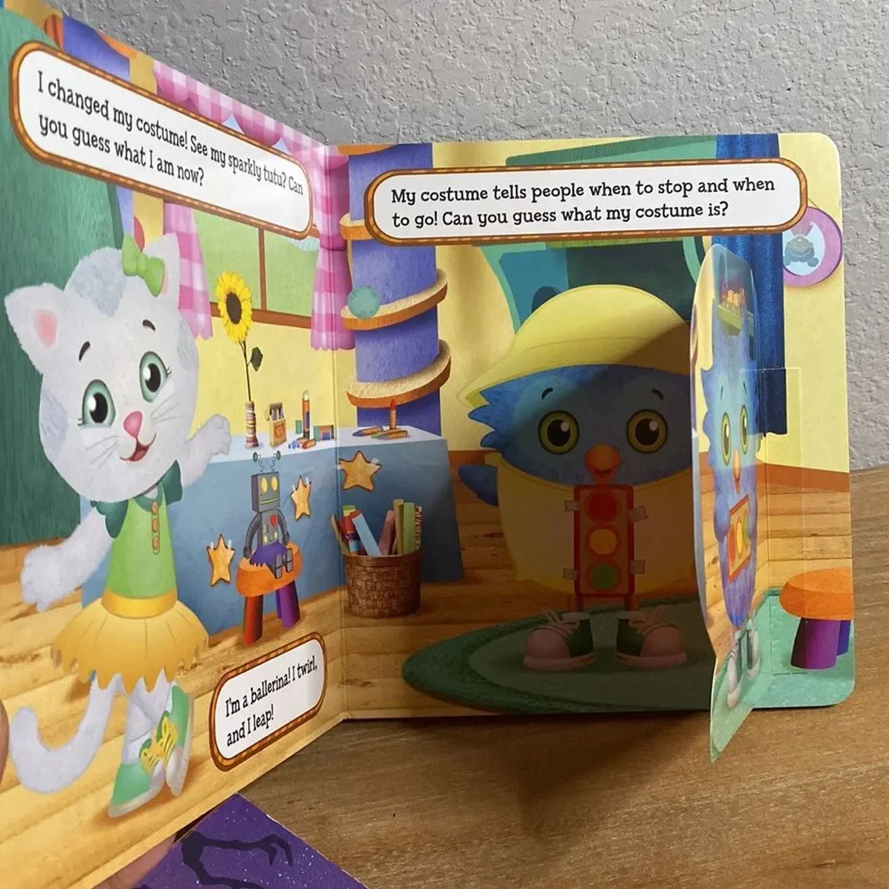 New Toddler Child Kid Halloween Holiday Books Bundle of 2 Daniel the Tiger